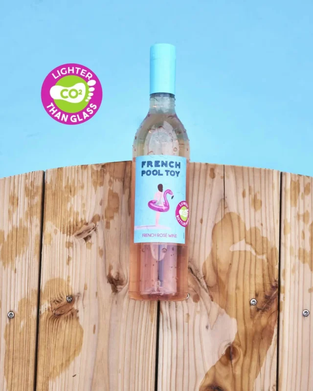 Uncork the moment. Let time melt away. 🥂
In a world that rushes, @frenchpooltoy  invites you to pause.
Think linen shirts, cicadas in the distance, and light dancing on glass.
A sip becomes a scene... effortless, fleeting, unforgettable. ☀️👙  #frenchpooltoy #pooltoy #flamingo #summer #instawine #rosewine #wineusa #usa #frenchwine #sustainability #rosewine #lowcarbonfootprint #carbonfootprint