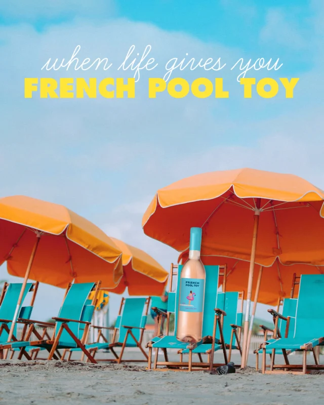 Sunshine, good vibes, and a touch of rosé ☀️🍷
Meet your ultimate summer pair: a breezy day, and French Pool Toy... the crisp, eco-friendly rosé made for beachside adventures.  Pack your tote, pop the top, and let the summer memories roll in. 🌊✨  #frenchpooltoy #pooltoy #flamingo #summer #instawine #rosewine #wineusa #usa #frenchwine #sustainability #rosewine #lowcarbonfootprint #carbonfootprint